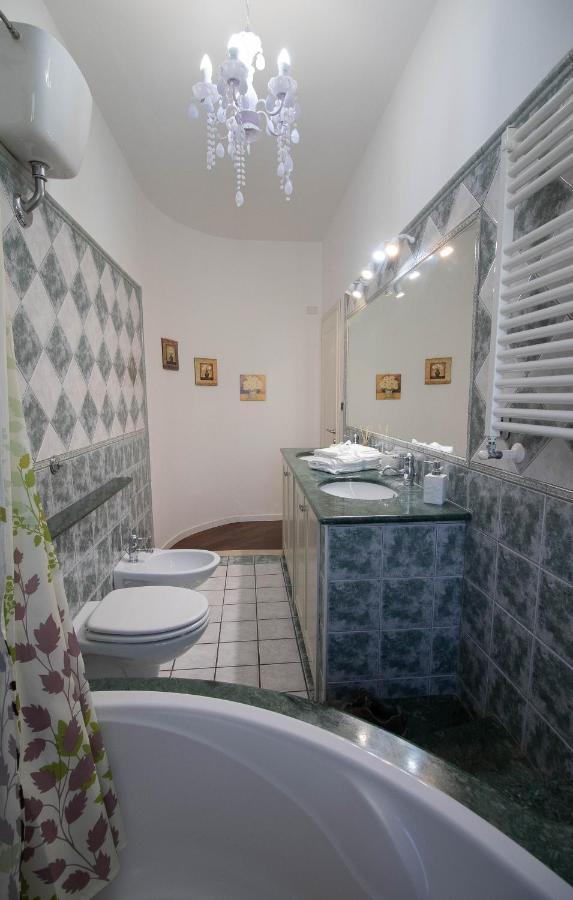 La Casa Di Adele Cagliari B&B Exterior photo